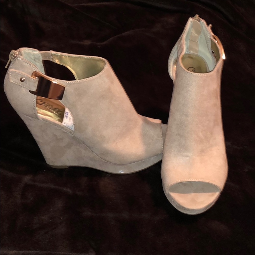 Tan Wedges Heel, Size 9,